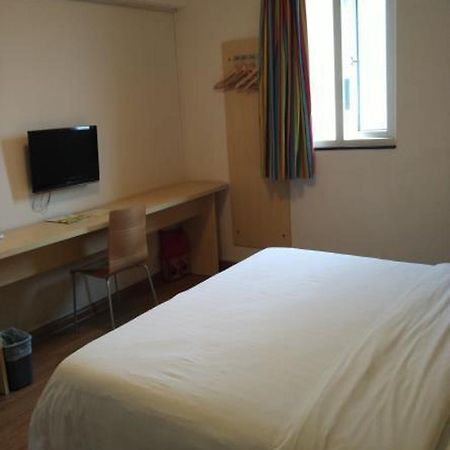Jin Hui Hotell Guangzhou Exteriör bild