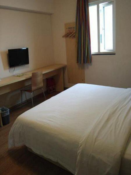 Jin Hui Hotell Guangzhou Exteriör bild
